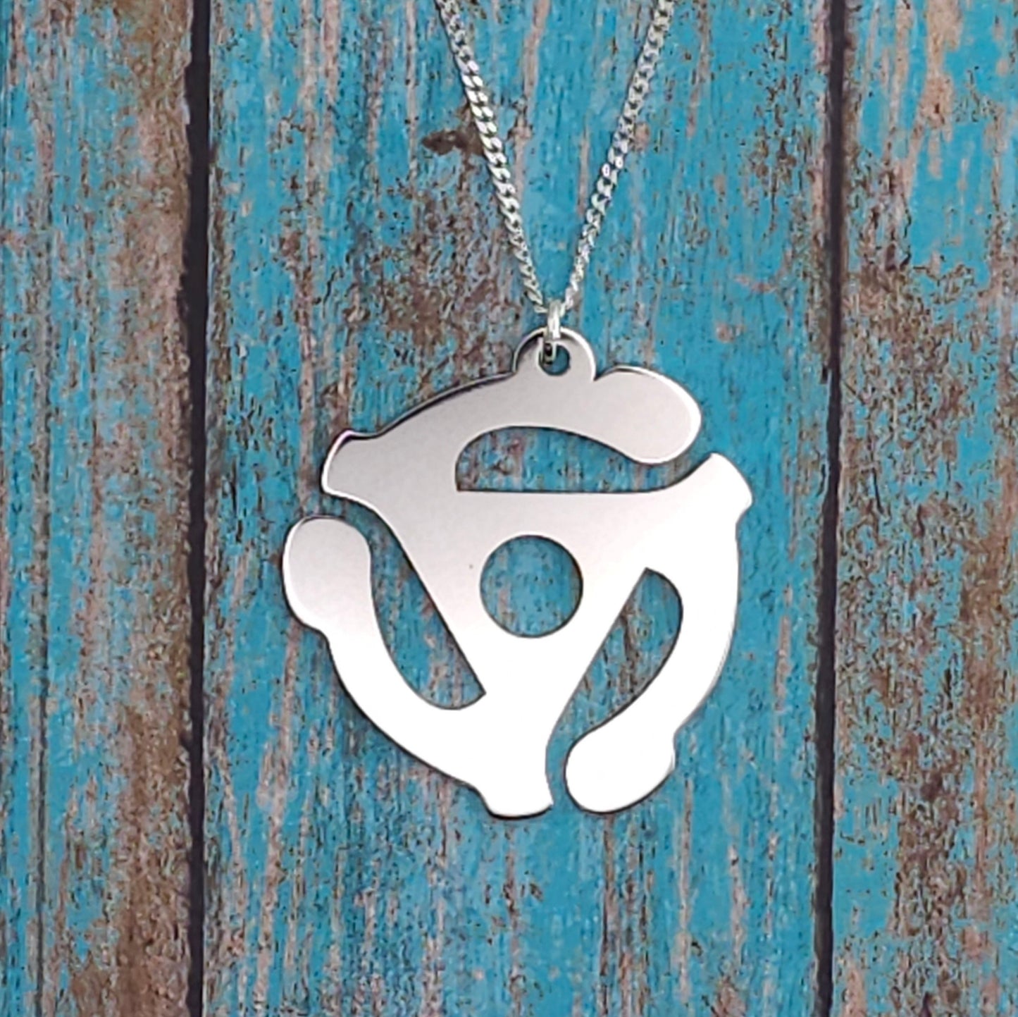 Retro 45 Adapter Record Necklace - Talisman Trove